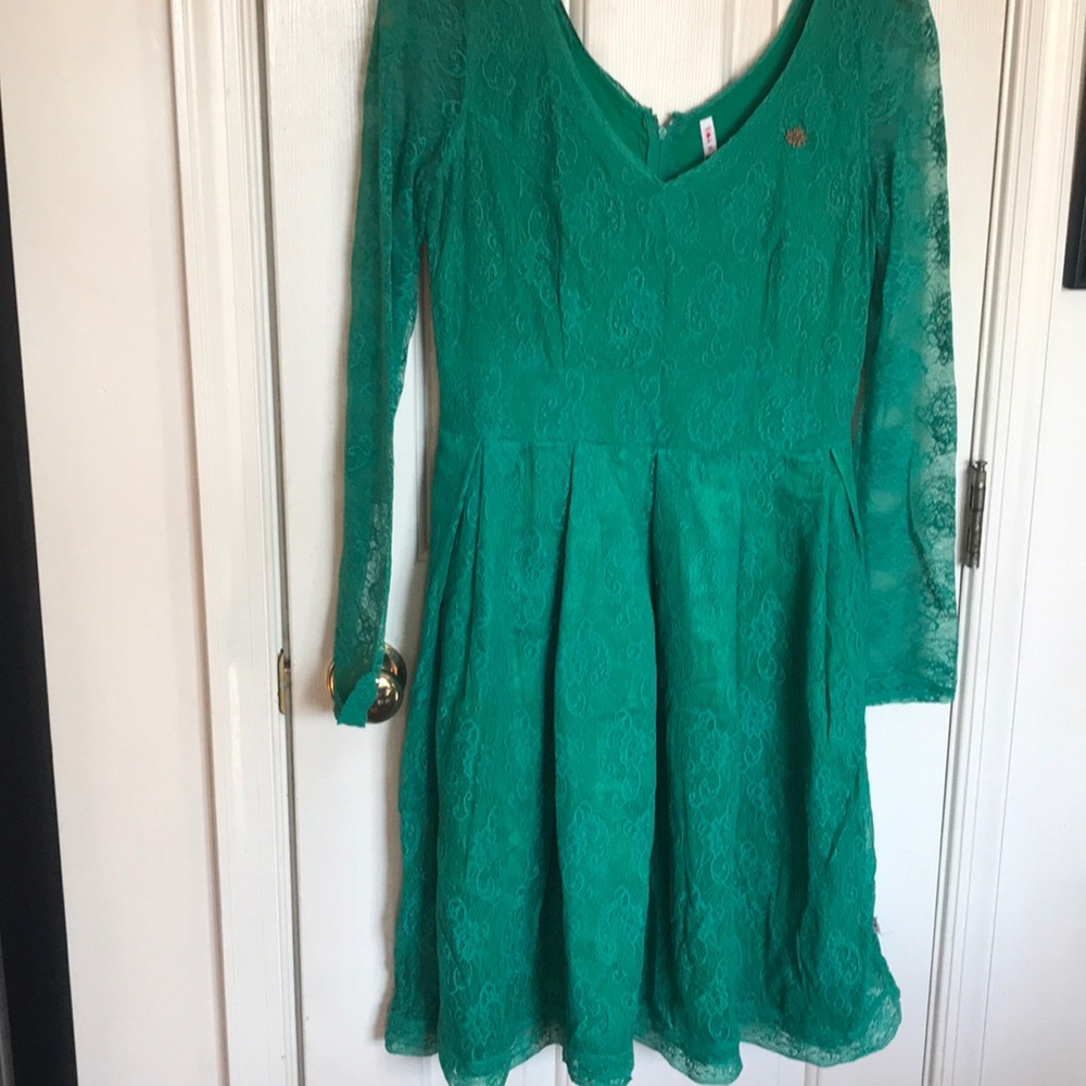 MODCLOTH NWT Emerald Green Lace Vintage Dress